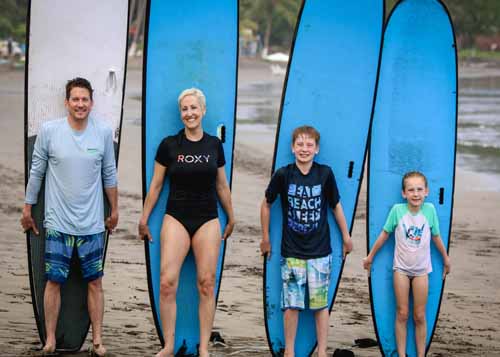 Surf lesson in Jaco Beach, Costa Rica